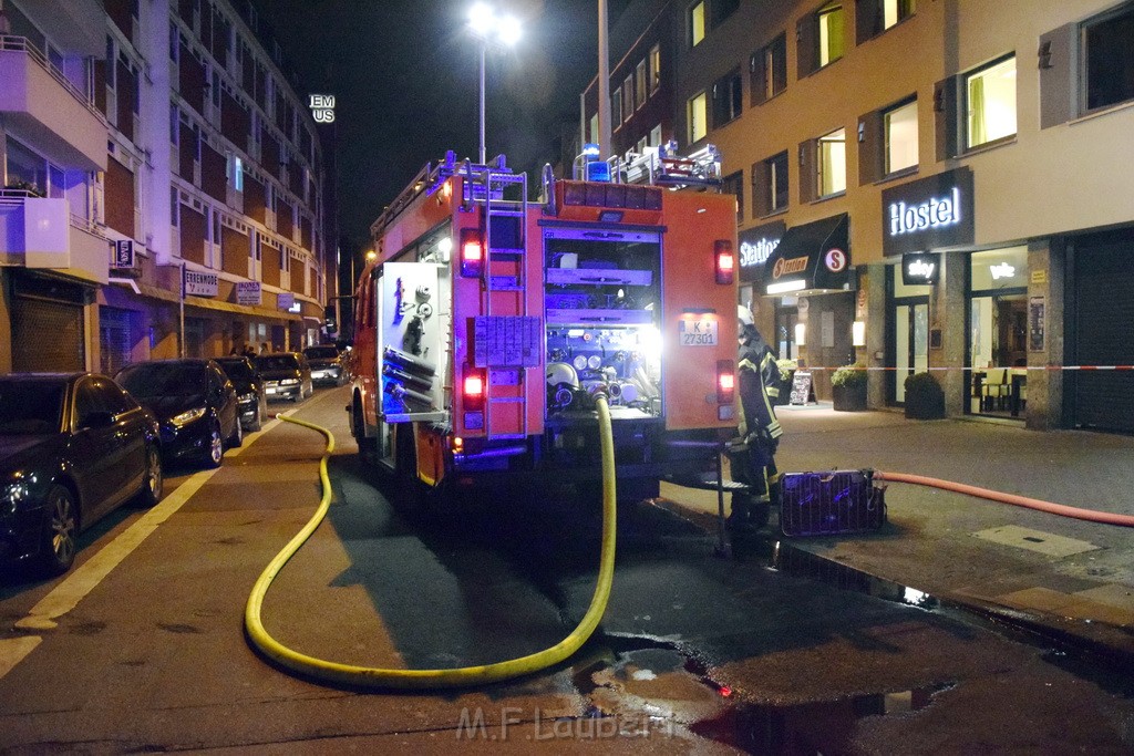 Feuer 2 Koeln Altstadt Nord Marzellenstr P13.JPG - Miklos Laubert